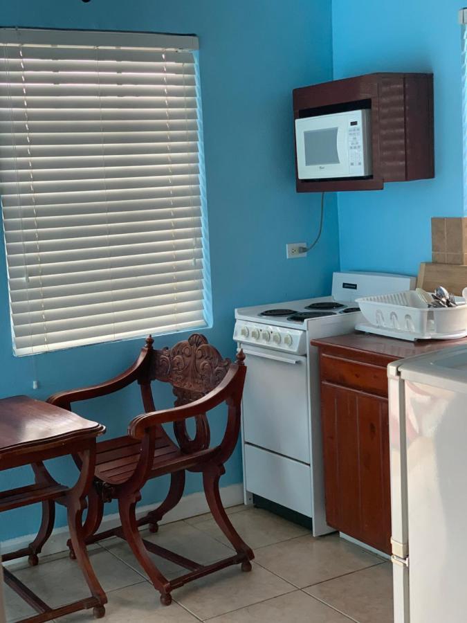 Bay Inn Estates Alice Town  Екстер'єр фото